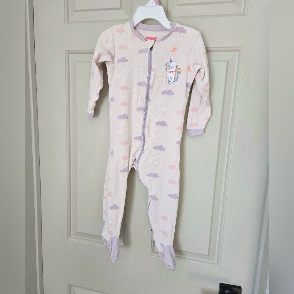 *free Tuffy Baby Sleeper With Cat Size 18 M